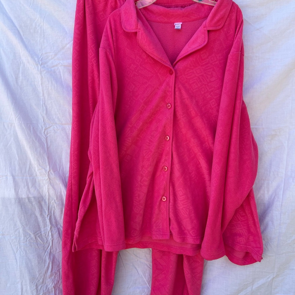 PINK Victoria's Secret Fuchsia Pajama Set
